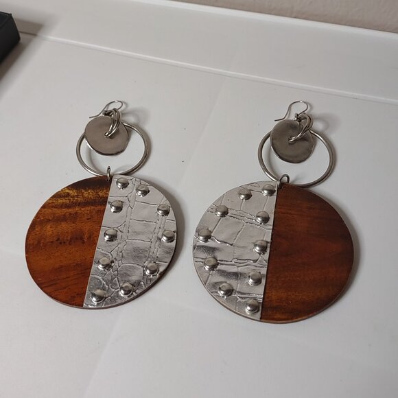 Very Large Wood And Metal Dangle Earrings - Picture 2 of 16